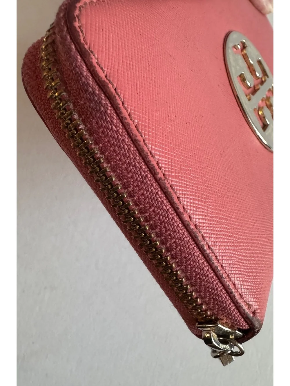 Tory Burch T80 Pink Saffiano Leather Zip Around Continental Wallet Gold Logo